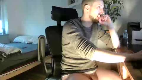 Tobi online show from January 15, 2025, 7:48 am