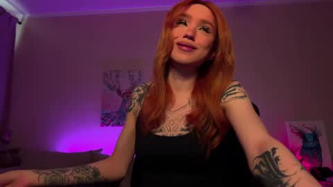 Snapshot of twiinkie_pie chatting on June 6, 2026, 4:12 pm Maria 3 online show from June 6, 2026, 4:12 pm