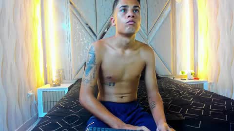 Snapshot of twink_davidx chatting on November 23, 2025, 4:18 pm Dani online show from November 23, 2025, 4:18 pm