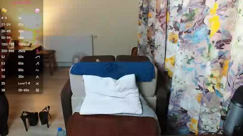 Vicky  Victor online show from November 13, 2025, 5:39 am