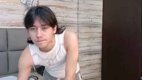 Snapshot of twinslovers_ chatting on June 14, 2026, 4:14 am twinslovers_ online show from June 14, 2026, 4:14 am