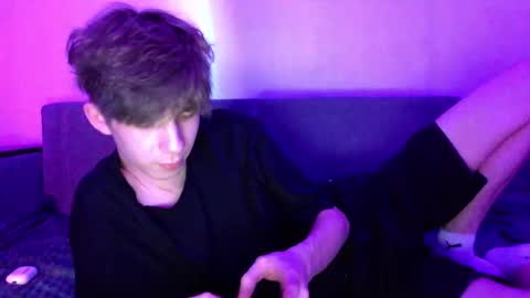 TwiShadow online show from February 21, 2026, 9:27 pm