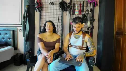 Clio  Tadeo online show from December 14, 2025, 8:57 pm