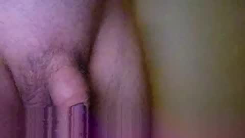 Snapshot of twocmonly chatting on February 9, 2026, 5:33 am twocmonly online show from February 9, 2026, 5:33 am