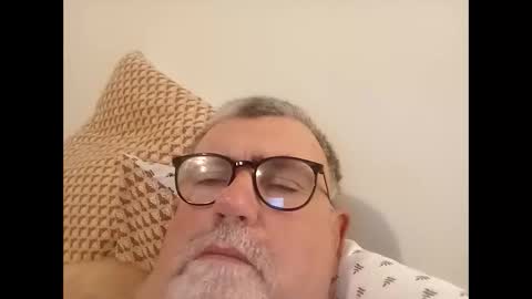 twohats2810 online show from February 20, 2026, 7:25 pm