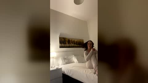 Snapshot of twototangoxo chatting on April 16, 2026, 7:09 am twototangoxo online show from April 16, 2026, 7:09 am