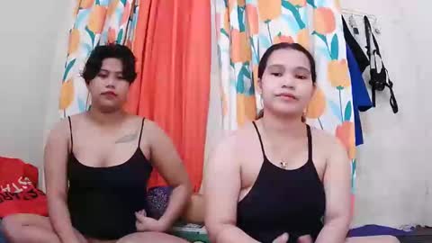 Lyn and lea online show from March 12, 2025, 11:54 pm