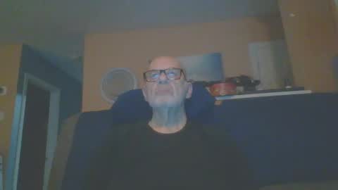 Snapshot of twstone chatting on February 3, 2025, 2:36 am twstone online show from February 3, 2025, 2:36 am