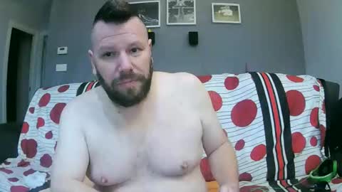 Snapshot of txan9876 chatting on December 19, 2025, 12:50 am Txan Chan online show from December 19, 2025, 12:50 am