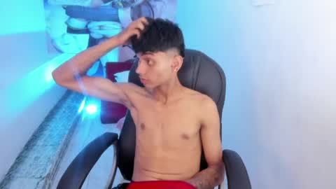 Snapshot of tyger_boy chatting on May 13, 2026, 7:33 pm Tyger Boy online show from May 13, 2026, 7:33 pm