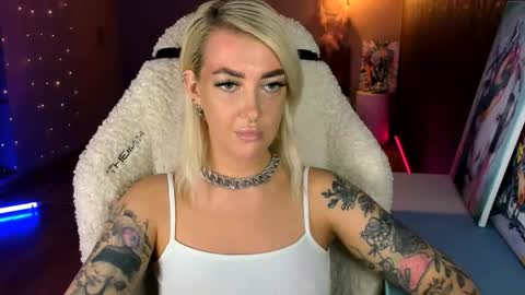 Snapshot of tykioty_miley chatting on June 20, 2026, 11:46 am Miley online show from June 20, 2026, 11:46 am
