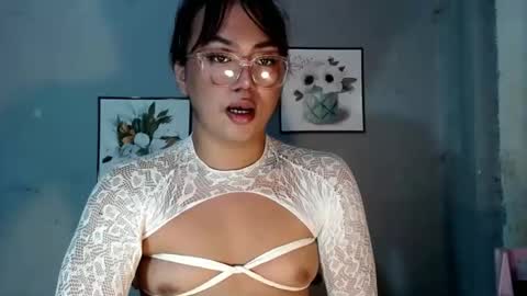 Snapshot of tyla_23 chatting on April 22, 2026, 7:00 am Tyla online show from April 22, 2026, 7:00 am