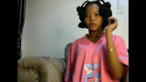 Snapshot of tylaluv chatting on September 19, 2025, 11:27 pm Jelena online show from September 19, 2025, 11:27 pm