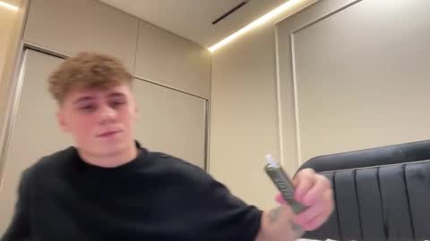 Snapshot of tyler_garrner chatting on February 21, 2026, 6:09 pm tyler_garrner online show from February 21, 2026, 6:09 pm