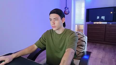 Tyler and Chris online show from October 6, 2025, 11:07 am