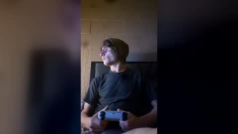 Snapshot of tylerlee199169 chatting on July 18, 2026, 9:46 am Tyler online show from July 18, 2026, 9:46 am