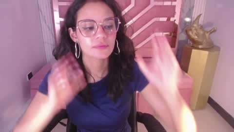 Snapshot of tyna_ch chatting on December 26, 2024, 7:38 pm TYNA online show from December 26, 2024, 7:38 pm