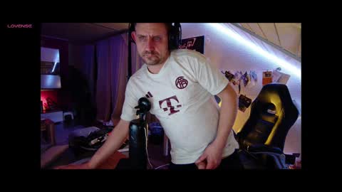 Snapshot of tyran28111984 chatting on March 2, 2025, 2:19 am Sascha online show from March 2, 2025, 2:19 am