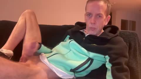 Snapshot of tyronev70 chatting on December 25, 2024, 2:02 pm Ty online show from December 25, 2024, 2:02 pm