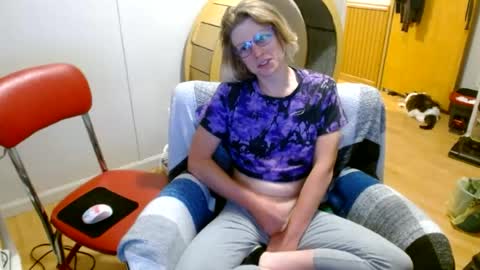 Snapshot of tyyyler93 chatting on July 2, 2026, 4:18 am TylerAlternative online show from July 2, 2026, 4:18 am