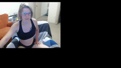 Snapshot of tyyyler93 chatting on August 5, 2026, 10:33 pm TylerAlternative online show from August 5, 2026, 10:33 pm