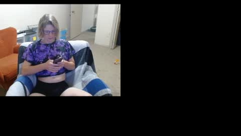 Snapshot of tyyyler93 chatting on August 7, 2026, 4:03 am TylerAlternative online show from August 7, 2026, 4:03 am