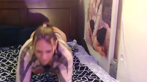 Azelia B online show from October 7, 2025, 12:19 am