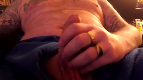Snapshot of udragon1980 chatting on February 11, 2026, 2:05 am Zane and Macy online show from February 11, 2026, 2:05 am