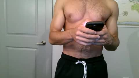 Snapshot of uhhuhyea chatting on May 21, 2026, 11:34 pm uhhuhyea online show from May 21, 2026, 11:34 pm