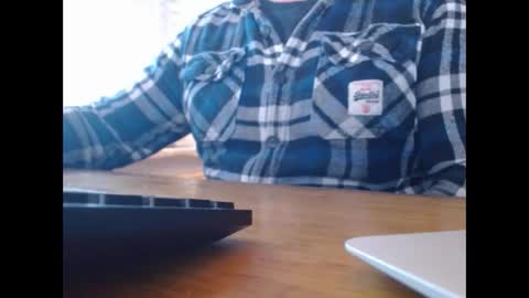 ukclive online show from December 16, 2025, 9:25 am