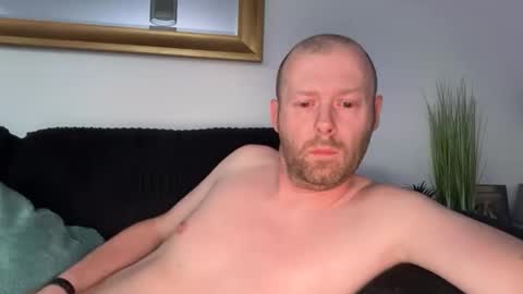 Snapshot of ukmatty3 chatting on April 30, 2026, 7:53 pm ukmatty3 online show from April 30, 2026, 7:53 pm