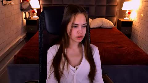 Ulia online show from February 6, 2026, 5:12 am