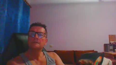 ulmeni4 online show from November 22, 2025, 5:34 pm