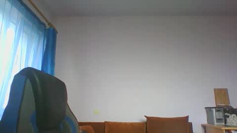 ulmeni4 online show from February 18, 2026, 7:26 am