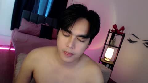 Snapshot of ultimatesexytrans chatting on October 8, 2025, 11:57 pm Alex online show from October 8, 2025, 11:57 pm