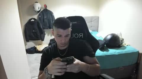 Snapshot of ulxer chatting on June 27, 2026, 6:35 pm hi im mike tyson - online show from June 27, 2026, 6:35 pm