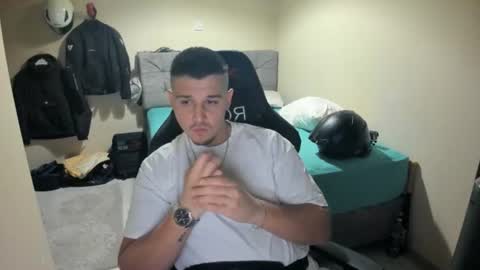 Snapshot of ulxer chatting on July 24, 2026, 7:45 pm hi im mike tyson - online show from July 24, 2026, 7:45 pm