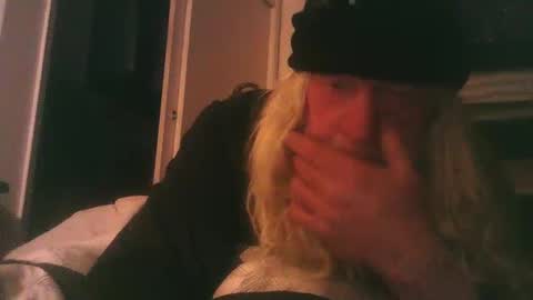 umbrado online show from March 2, 2025, 7:54 am