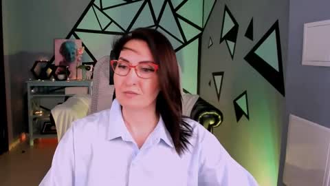 UnaTera online show from April 3, 2026, 6:00 am