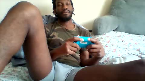 Snapshot of uncircumcise30 chatting on May 18, 2026, 12:55 pm uncircumcise30 online show from May 18, 2026, 12:55 pm