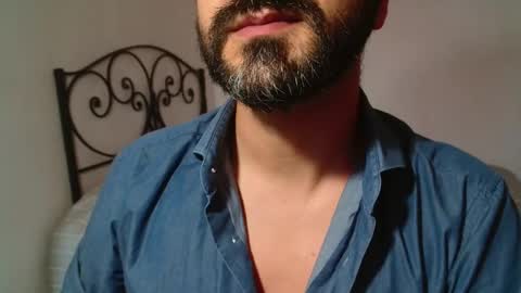 Giov online show from October 25, 2025, 4:24 pm