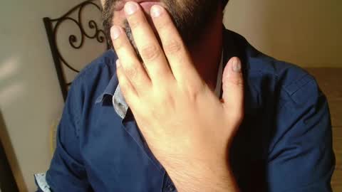 Giov online show from November 4, 2025, 5:12 pm