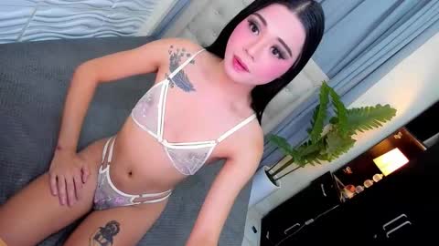 unforgetableasiancock online show from September 22, 2025, 1:18 am