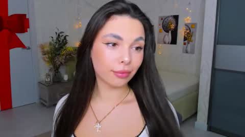 Patricia online show from February 4, 2025, 10:34 pm