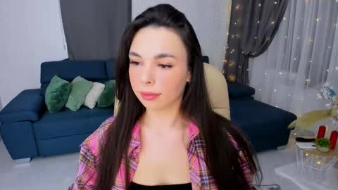 Patricia online show from March 4, 2025, 7:43 pm