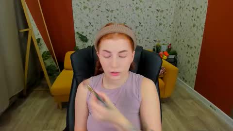 Snapshot of unicent chatting on February 11, 2026, 8:36 pm Call me Mira thumbs up its make me happy online show from February 11, 2026, 8:36 pm