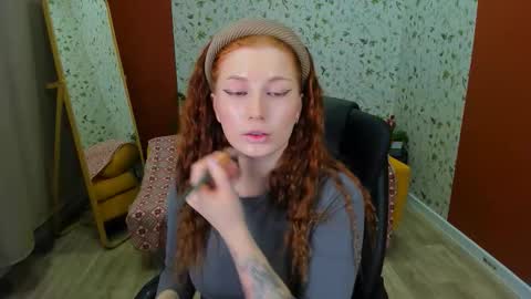 Snapshot of unicent chatting on February 15, 2026, 8:49 pm Call me Mira thumbs up its make me happy online show from February 15, 2026, 8:49 pm