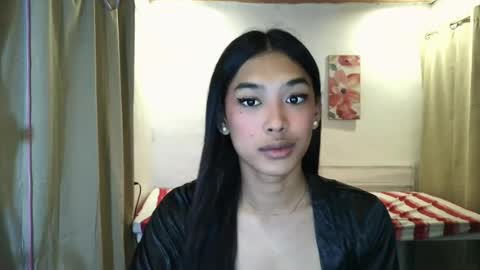 Snapshot of ur_dazzlingmorenaxx chatting on July 14, 2026, 2:12 pm ur_dazzlingmorenaxx online show from July 14, 2026, 2:12 pm