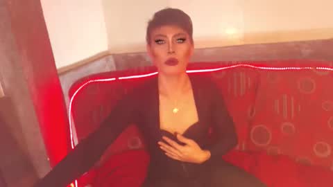 Snapshot of ur_dominatrix chatting on March 17, 2026, 5:11 am MISS ANNA online show from March 17, 2026, 5:11 am