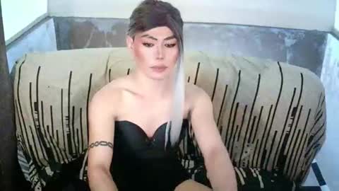 Snapshot of ur_dominatrix chatting on April 3, 2026, 5:11 pm MISS ANNA online show from April 3, 2026, 5:11 pm